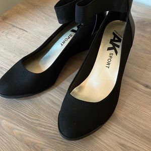 Anne Klein pumps